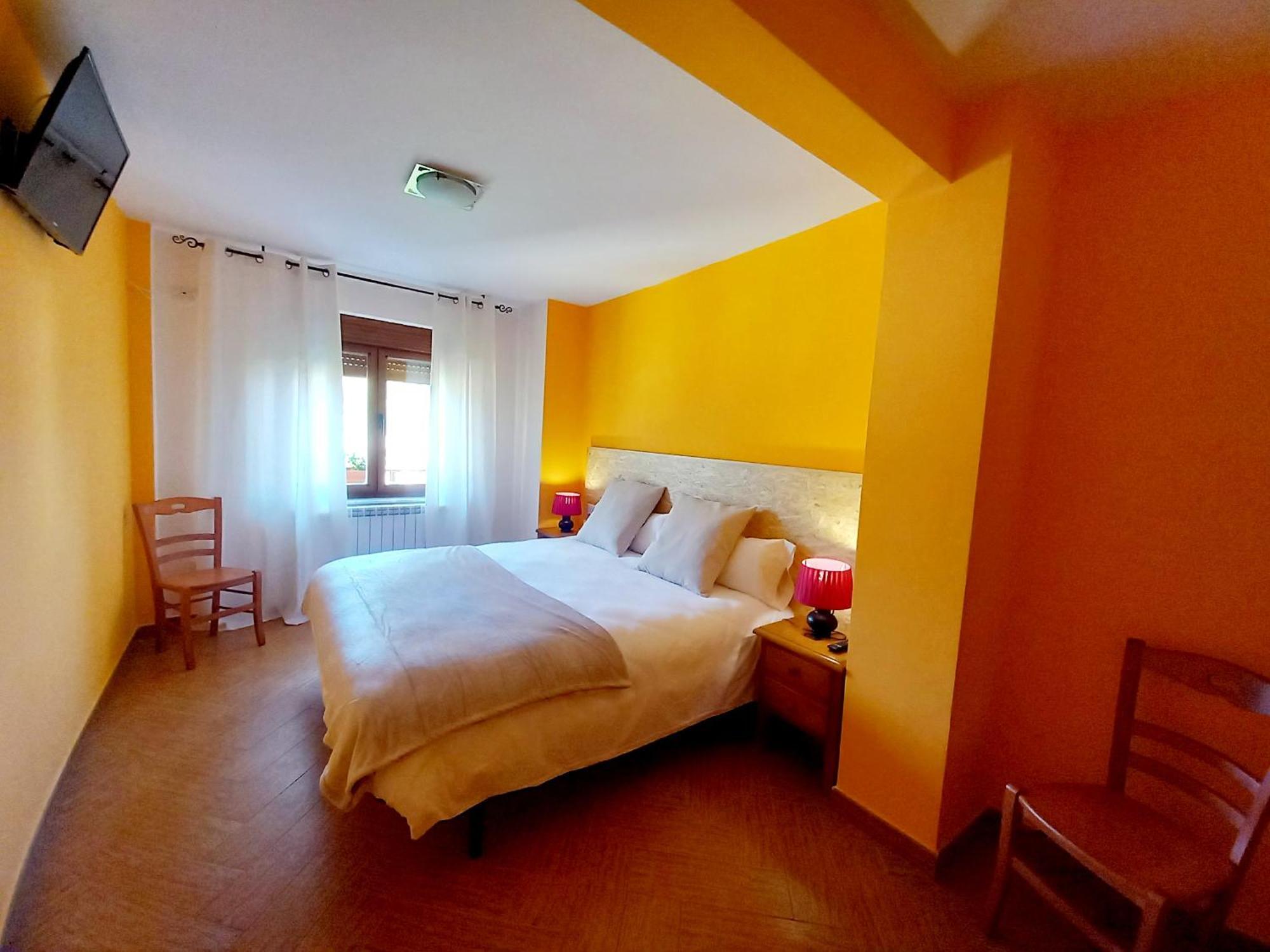 Hotel Rural Orquidea Velilla del Rio Carrion Екстериор снимка