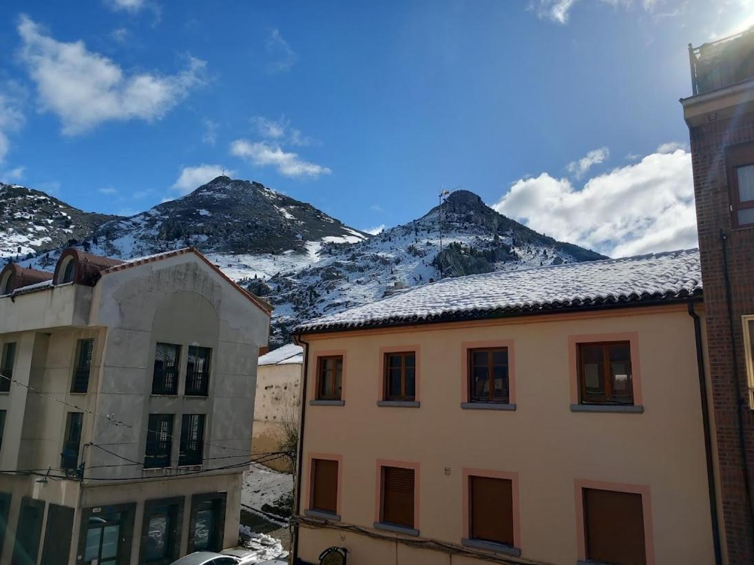 Hotel Rural Orquidea Velilla del Rio Carrion Екстериор снимка