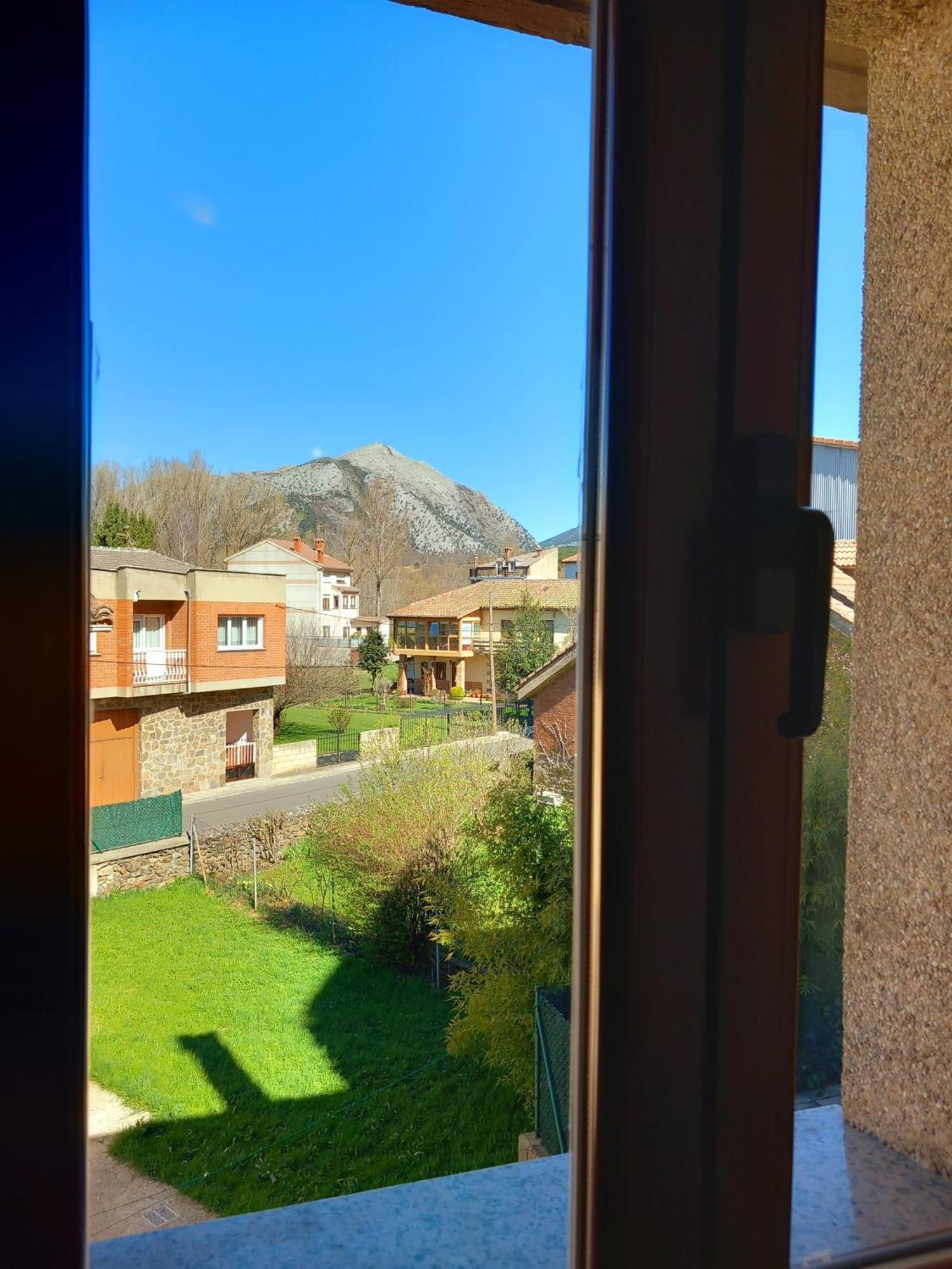 Hotel Rural Orquidea Velilla del Rio Carrion Екстериор снимка