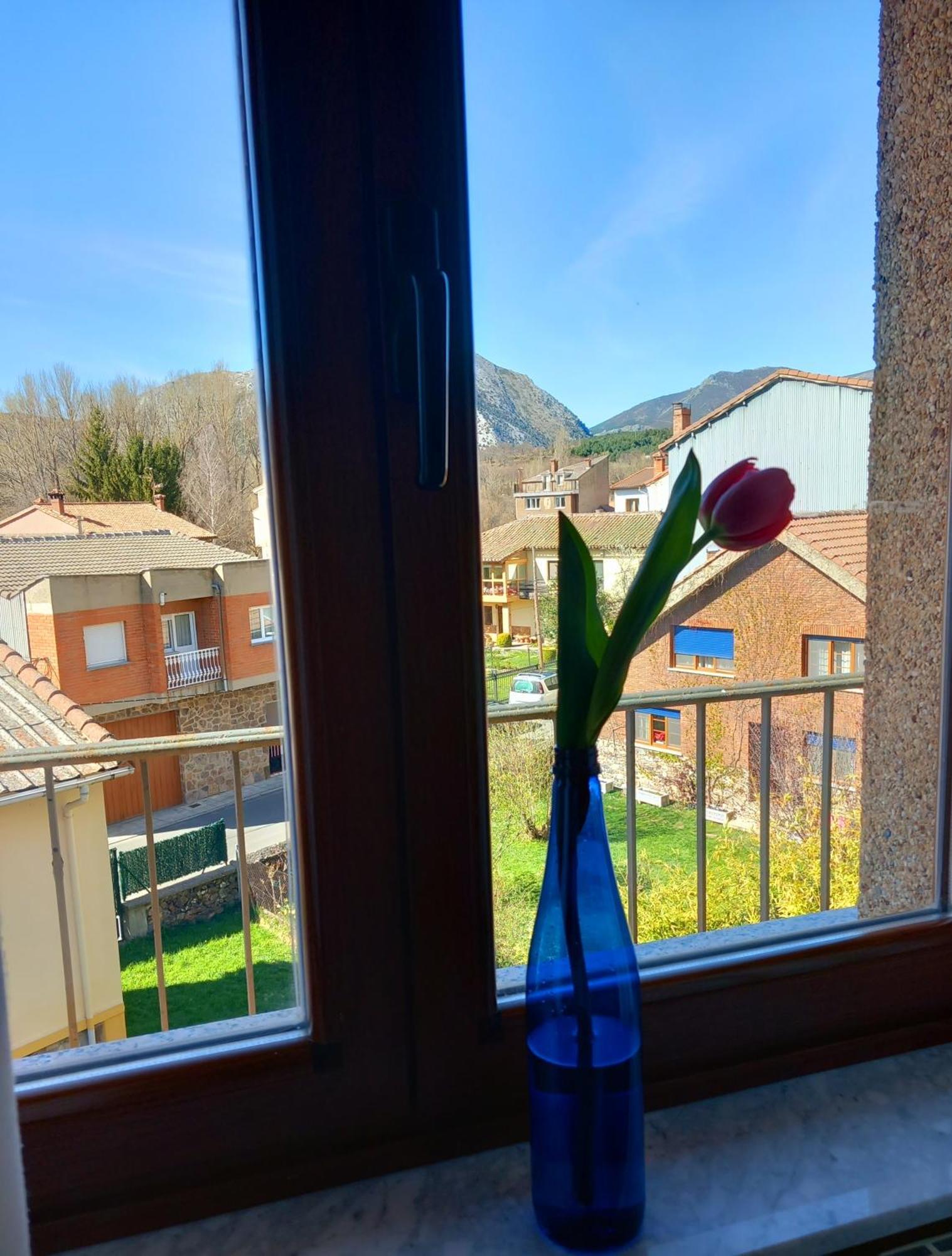 Hotel Rural Orquidea Velilla del Rio Carrion Екстериор снимка