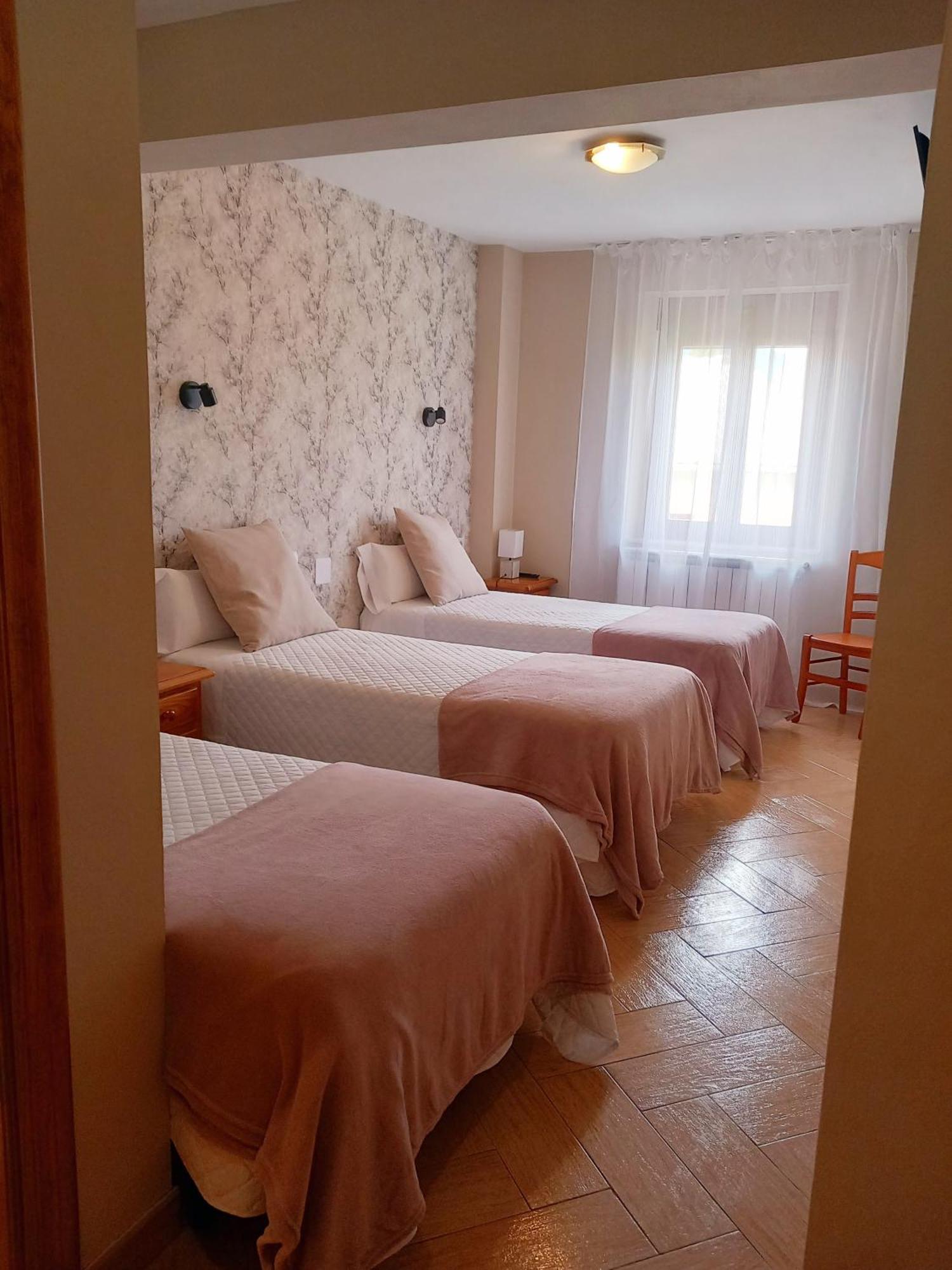 Hotel Rural Orquidea Velilla del Rio Carrion Екстериор снимка